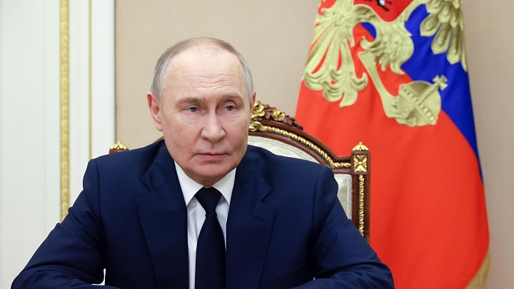 Путин поручил обеспечить введение переходного периода для малого бизнеса